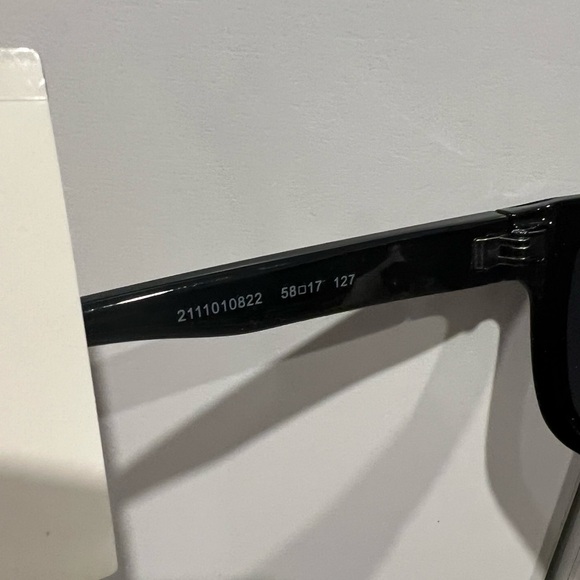 Banana Republic Sunglasses - Picture 4 of 5